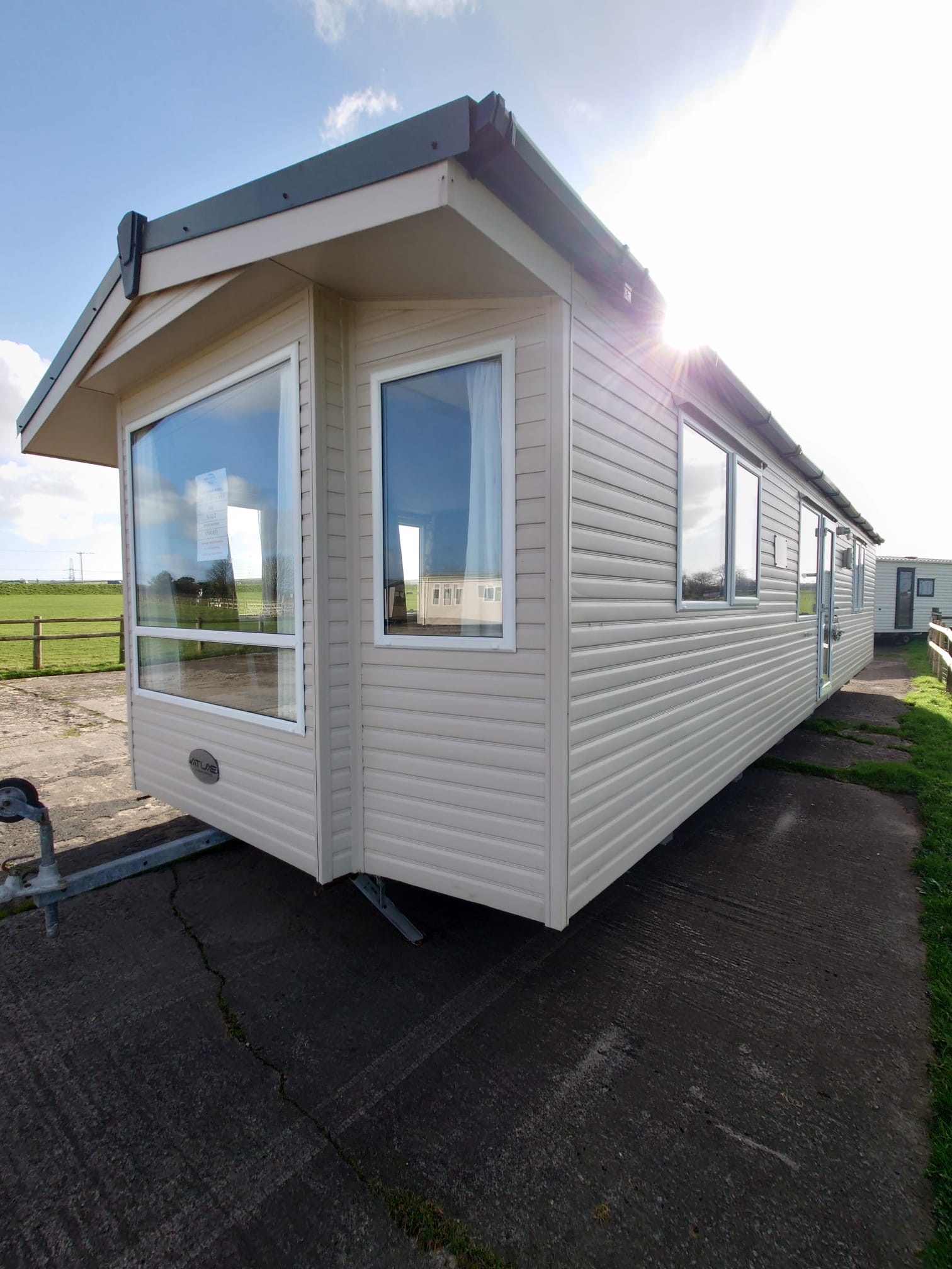 Taurus 38X12 2 Beds (2012)