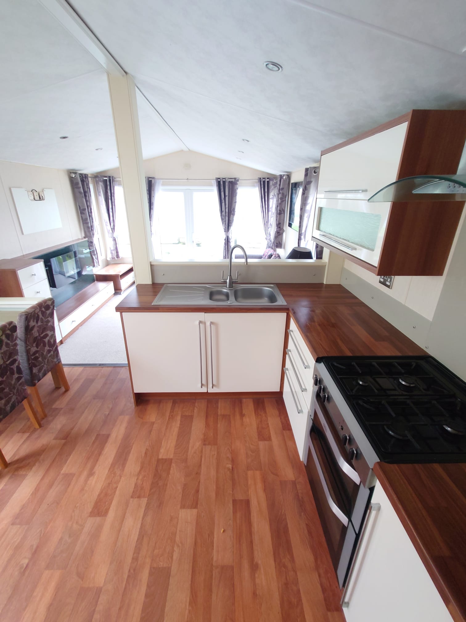 Sherborne 38x12 2 Beds (2012)