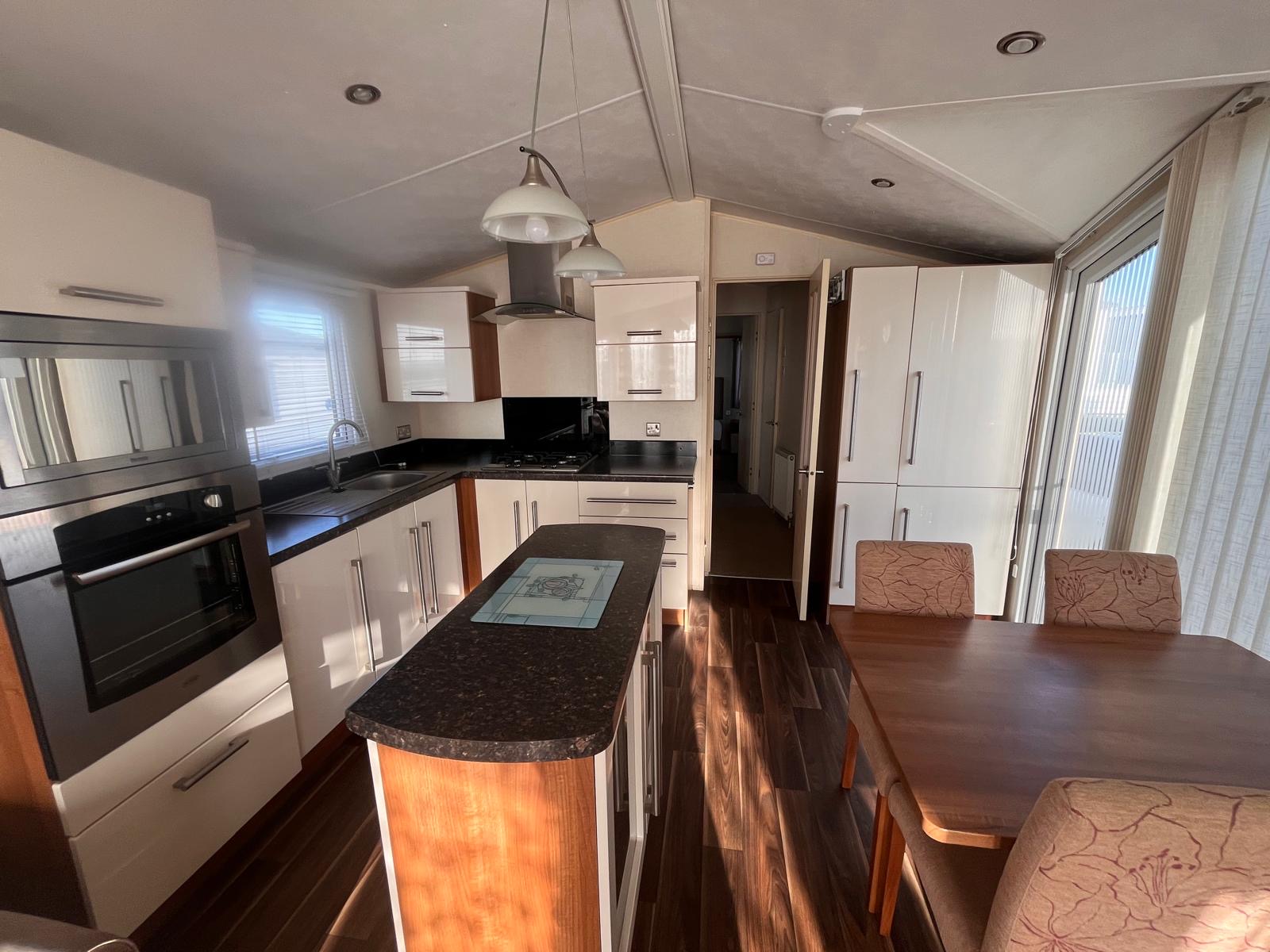 Aspen 37x12 2 Beds (2012)