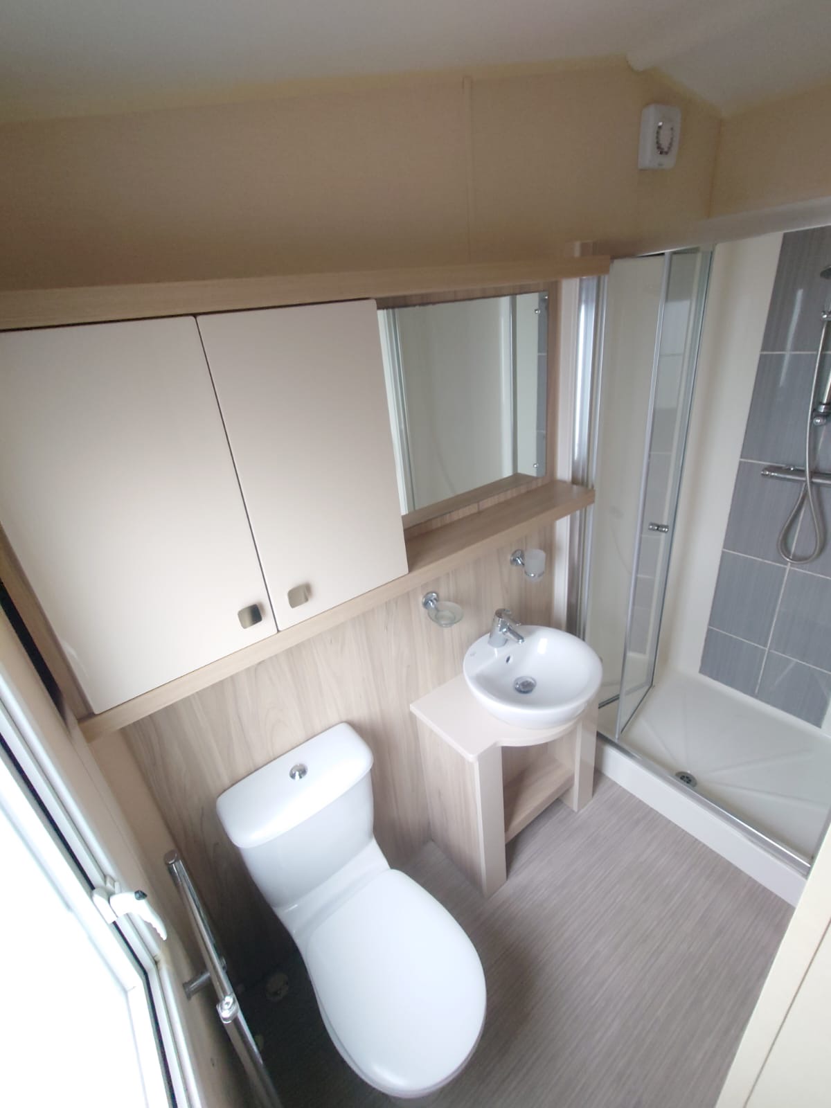 Sheraton 38x13 2 Beds (2014)
