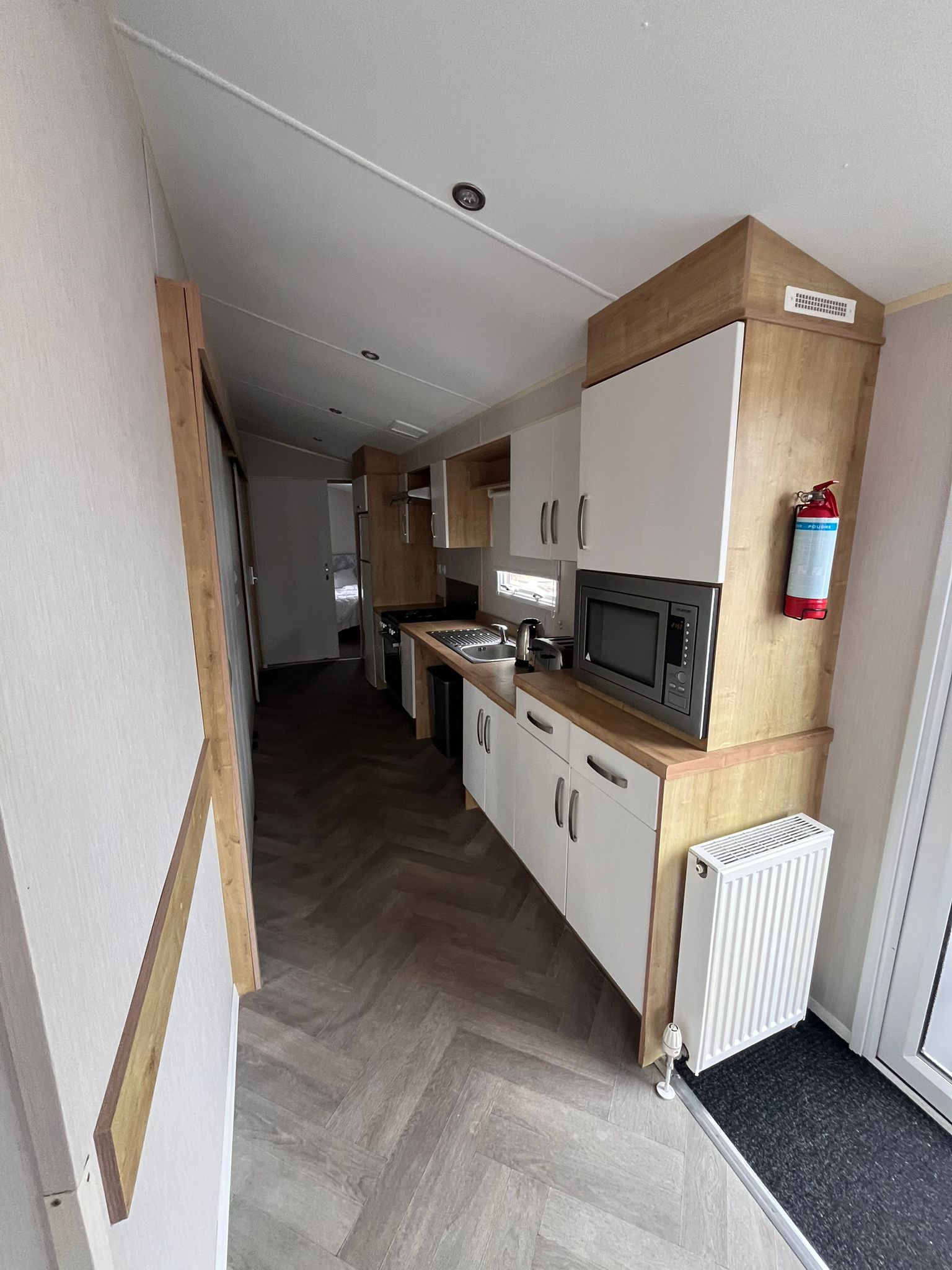 Richmond WCF 37X12 2 Beds (2018)